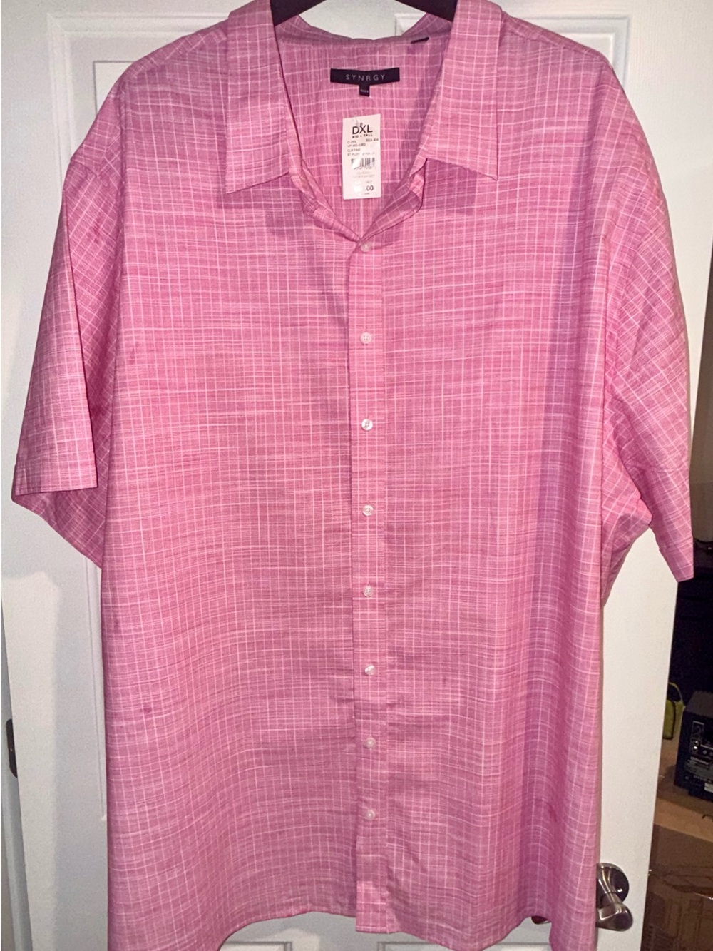 Men's Pink Short-Sleeve Button-Down Shirt